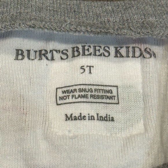 Burt’s Bees hearts pajama set - Picture 3 of 3